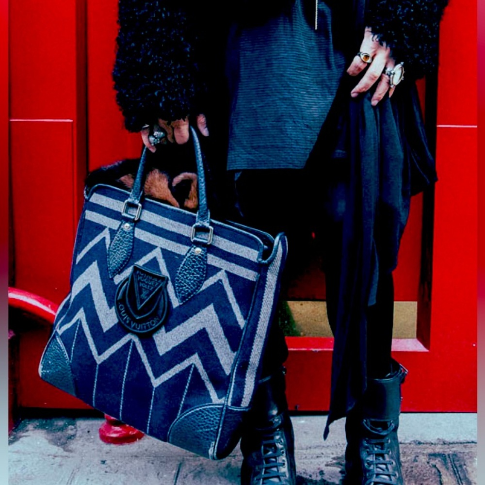 Pre Loved Louis Vuitton  Voyagez Voguez Volez blue and Black Tote Bag